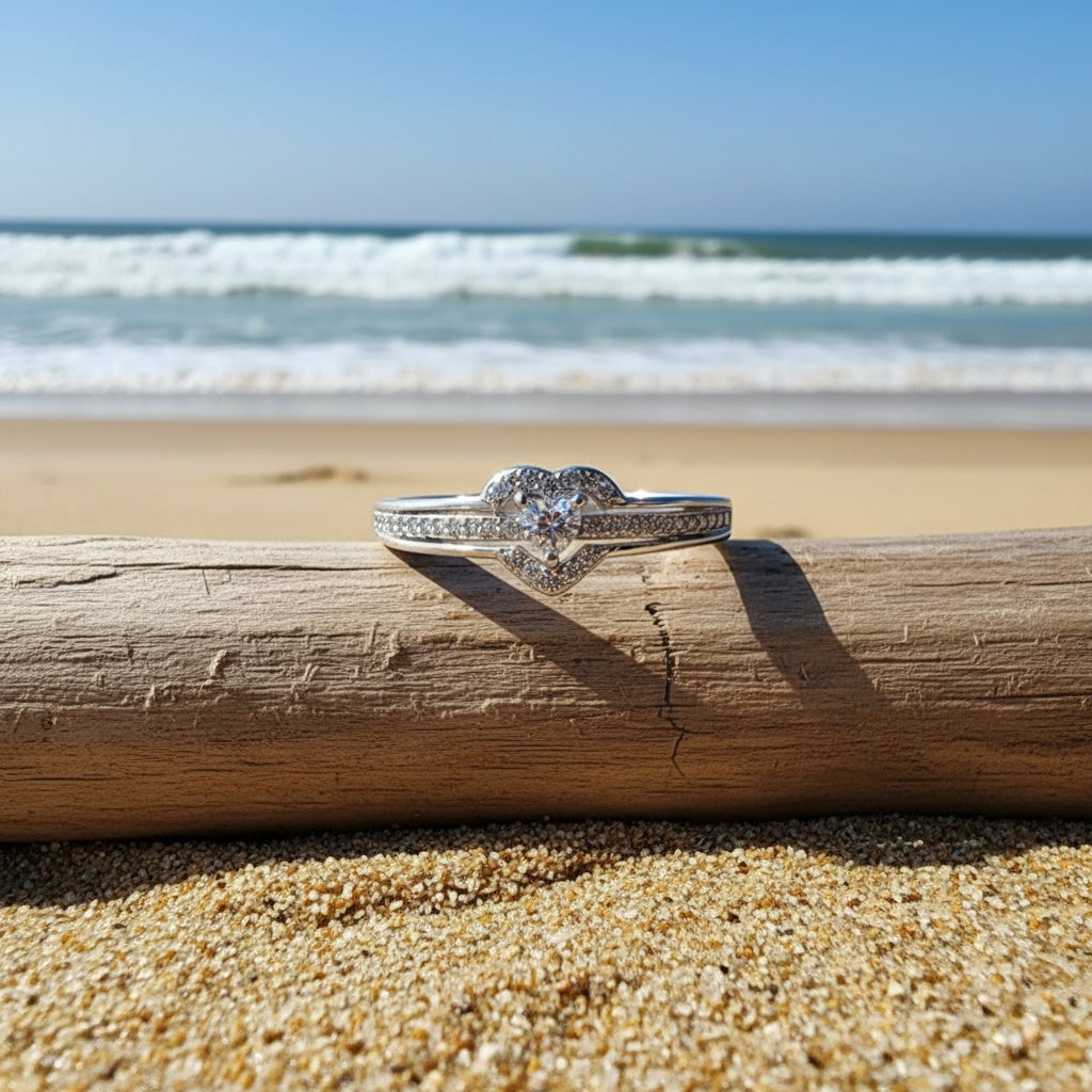 Elegant 925 Sterling Silver Heart Ring with Sparkling Zirconia