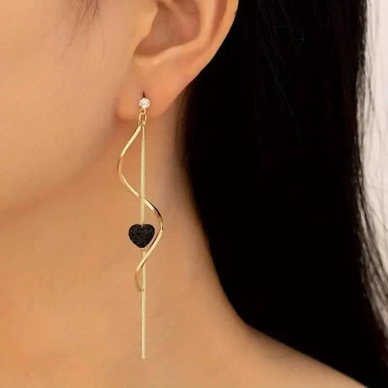 18K Gold Spiral Lines Heart Design Dangle Earrings