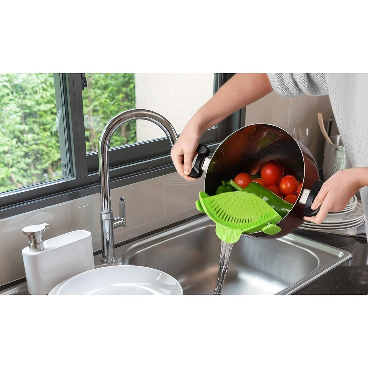 2-Pack: Easy Snap On Heat Resistance Silicone Kitchen Strainer