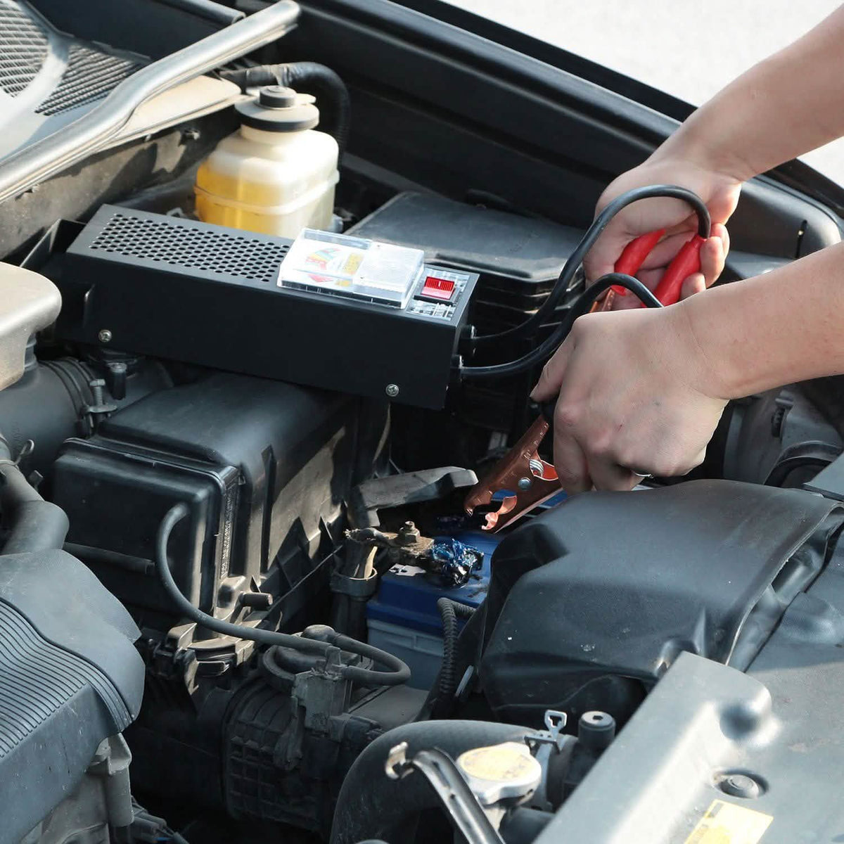 6-12V Automotive Battery Tester with Heavy Duty Insulated Copper Clips