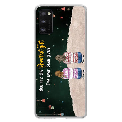 Personalized Christmas Friends Phone Case - Christmas Gift Idea For Friends/Sisters - Up to 12 People - You Are The Greatest Gift I've Ever Been Given - Case For iPhone And Samsung