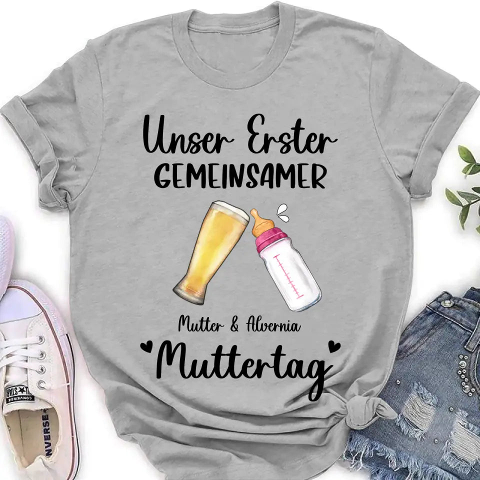 Personalized Baby Onesie/T-Shirt - Mother's Day Gift Idea For Baby/Mom - Unser Erster Gemeinsamer Muttertag