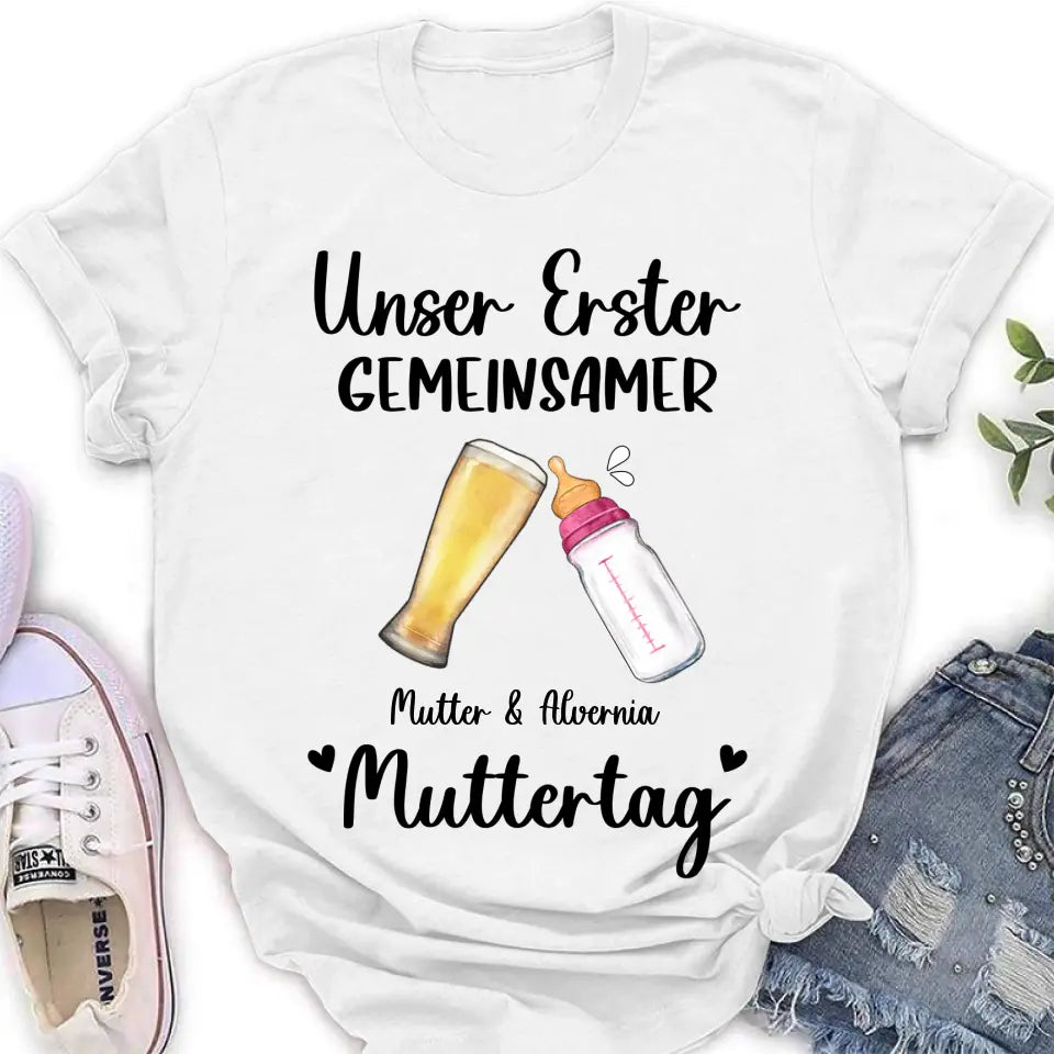 Personalized Baby Onesie/T-Shirt - Mother's Day Gift Idea For Baby/Mom - Unser Erster Gemeinsamer Muttertag