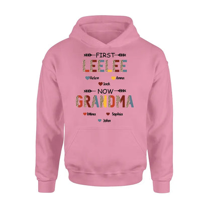 Personalized Grandma T-shirt/Long Sleeve/Sweatshirt/Hoodie - Up to 4 Kids And 8 Grandkids - Mother's Day Gift Idea for Grandma - First Mom Now Nana Kid And Grandkids Flower Pattern