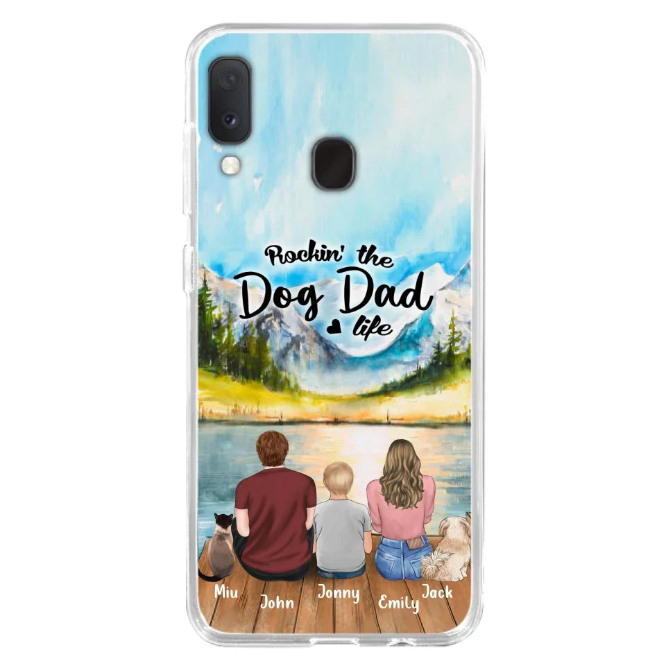 Personalized Pet Couple Phone Case - Parent With 1 Kid And 2 Pets - Case For iPhone And Samsung