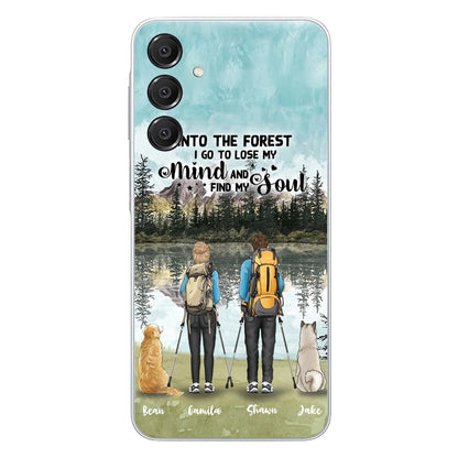 Custom Personalized Hiking Couple With Dogs Phone Case - Couple With Upto 2 Pets - Case For iPhone and Samsung - Q67GXN