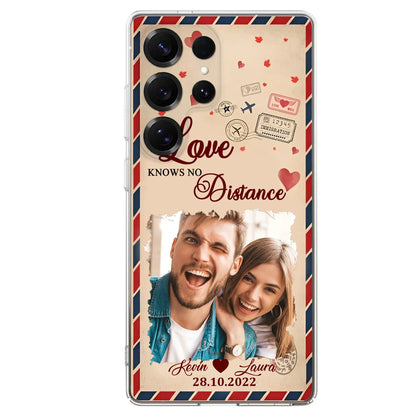 Custom Personalized Couple Phone Case - Gift Idea For Couple/ Valentines Day - Upload Photo - Love Knows No Distance - Case For iPhone/ Samsung