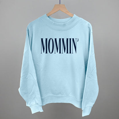 Mommin' Blue Text