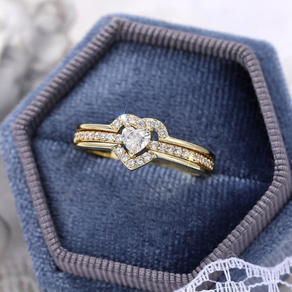 Elegant 925 Sterling Silver Heart Ring with Sparkling Zirconia