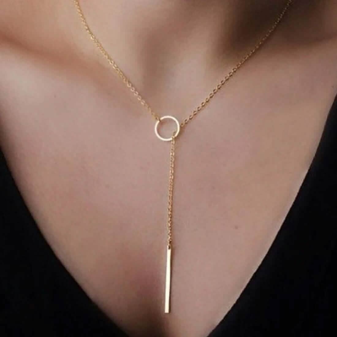 Round Stick Pendant Necklace