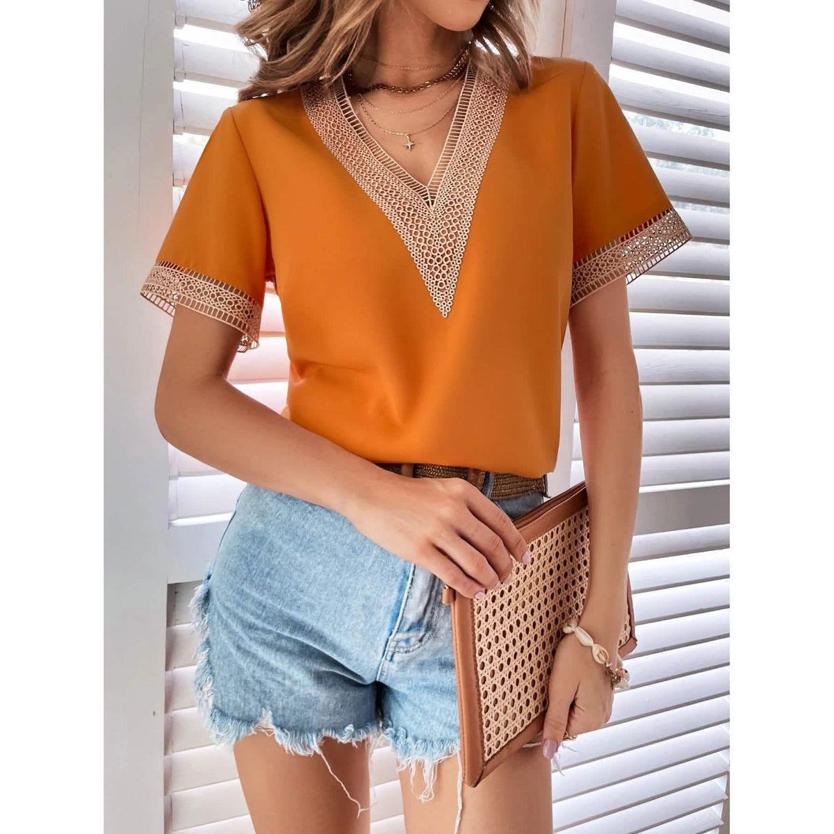 Women's Contrast Guipure Lace Blouse
